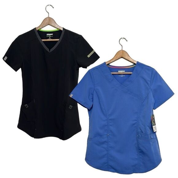 Scrub Tops Woman’s Size XS Bundle of Two Black Blue Antimicrobial ScrubStar - Picture 1 of 15